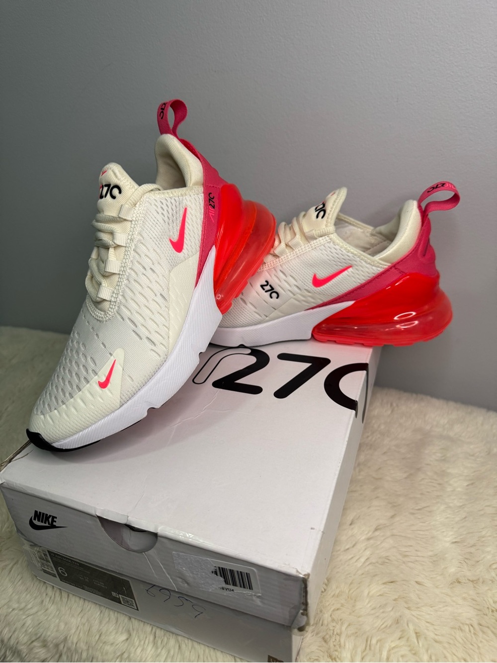 Nike Women’s Air Max 270 - Cream and White with Hot Pink Accents